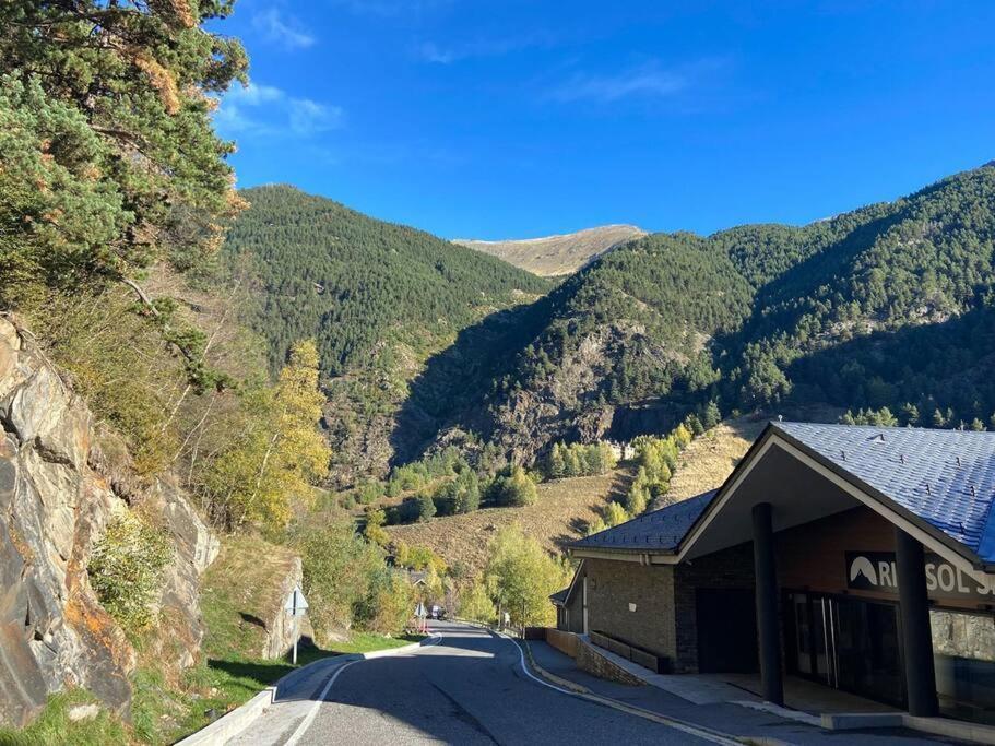 Iconic - A Pie De Pistas En 1 Minuto - Terraza Con Vistas Al Valle Arinsal - Parking Gratis L By Bonesvacances Exterior foto
