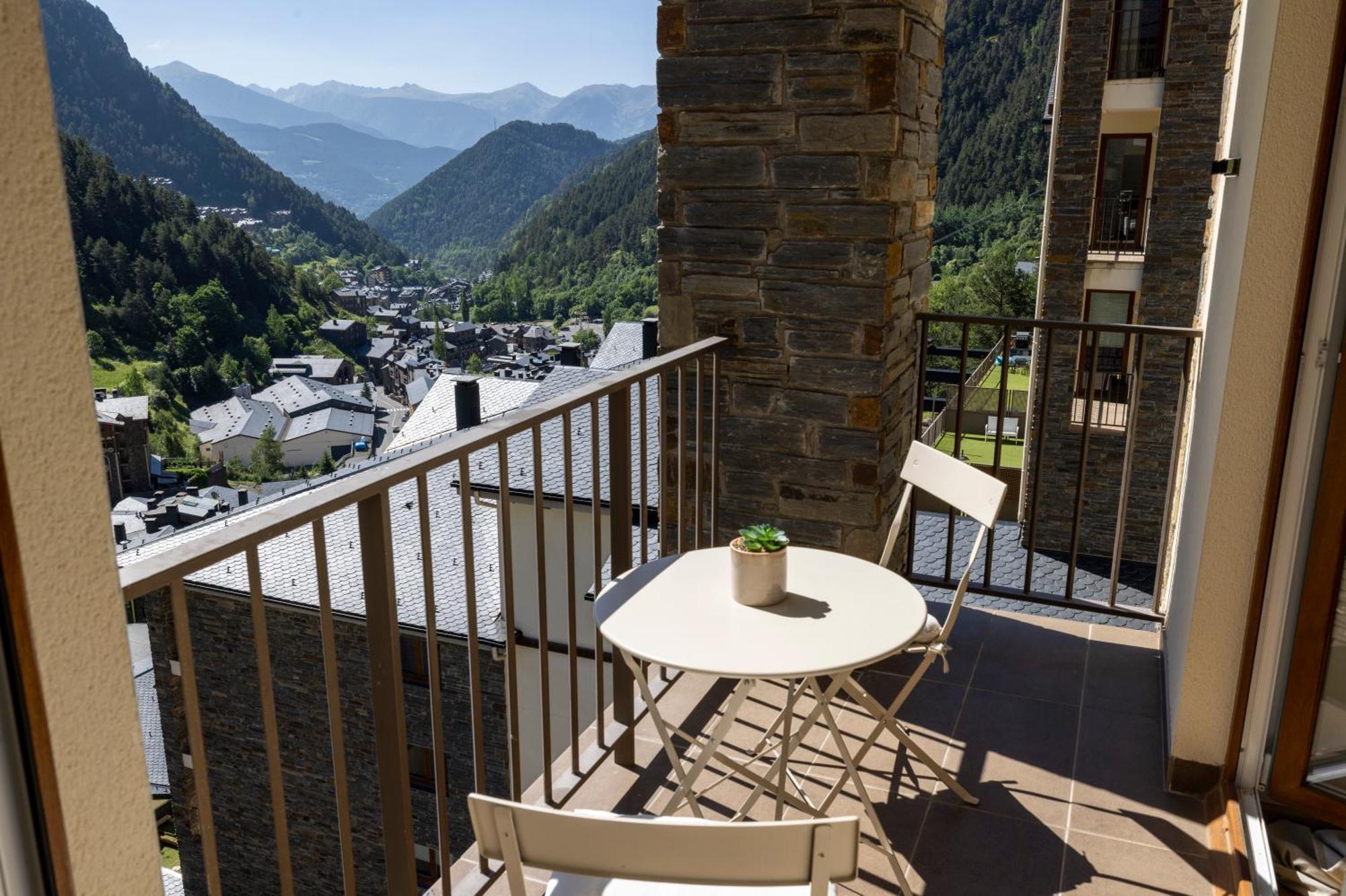 Iconic - A Pie De Pistas En 1 Minuto - Terraza Con Vistas Al Valle Arinsal - Parking Gratis L By Bonesvacances Exterior foto